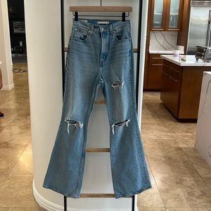 Levi’s 70’s High Flare Jeans - WORN ONCE
